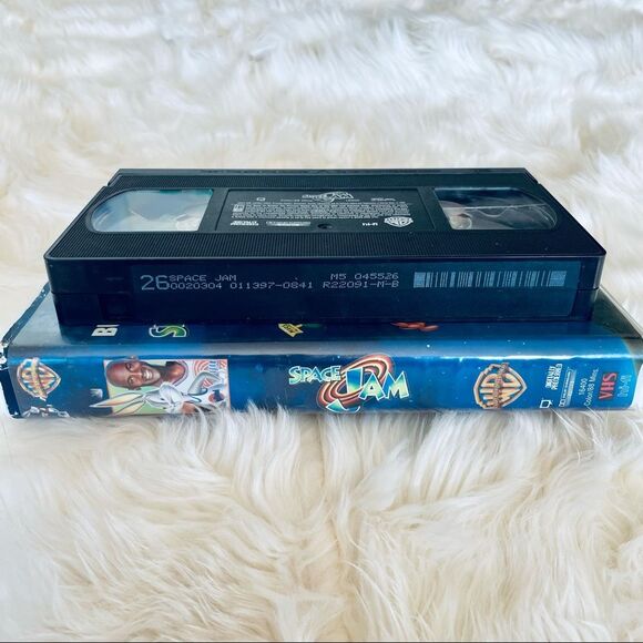 Space Jam VHS (1997 Clamshell) Michael Jordan Bugs Bunny Looney Toons Kids Movie - Picture 6 of 6